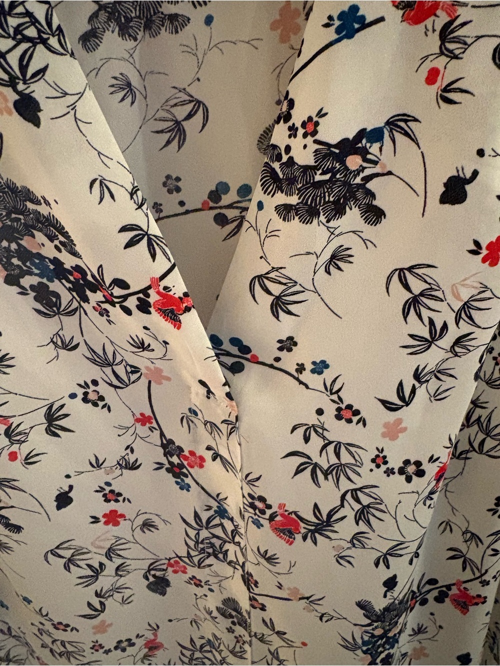 Laundry by Shelli Segal White Floral Sleeveless V-Neck Blouse - Picture 7 of 16